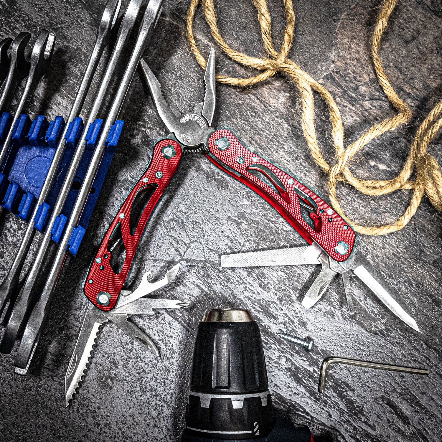13-in-1-Multitool