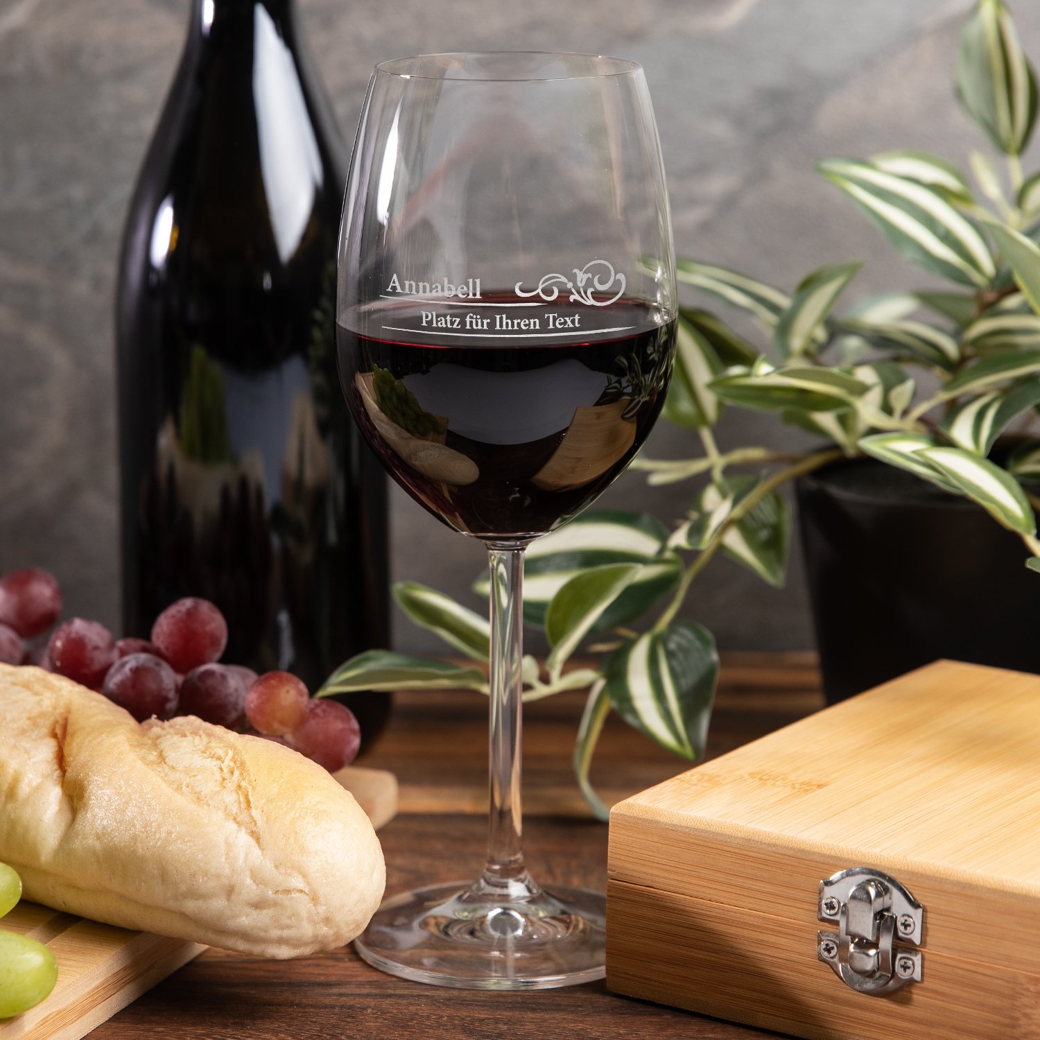 Weinglaeser-Vintage-Moodbild-Rotwein-Glas Weinglas - Vintage mit Personalisierung