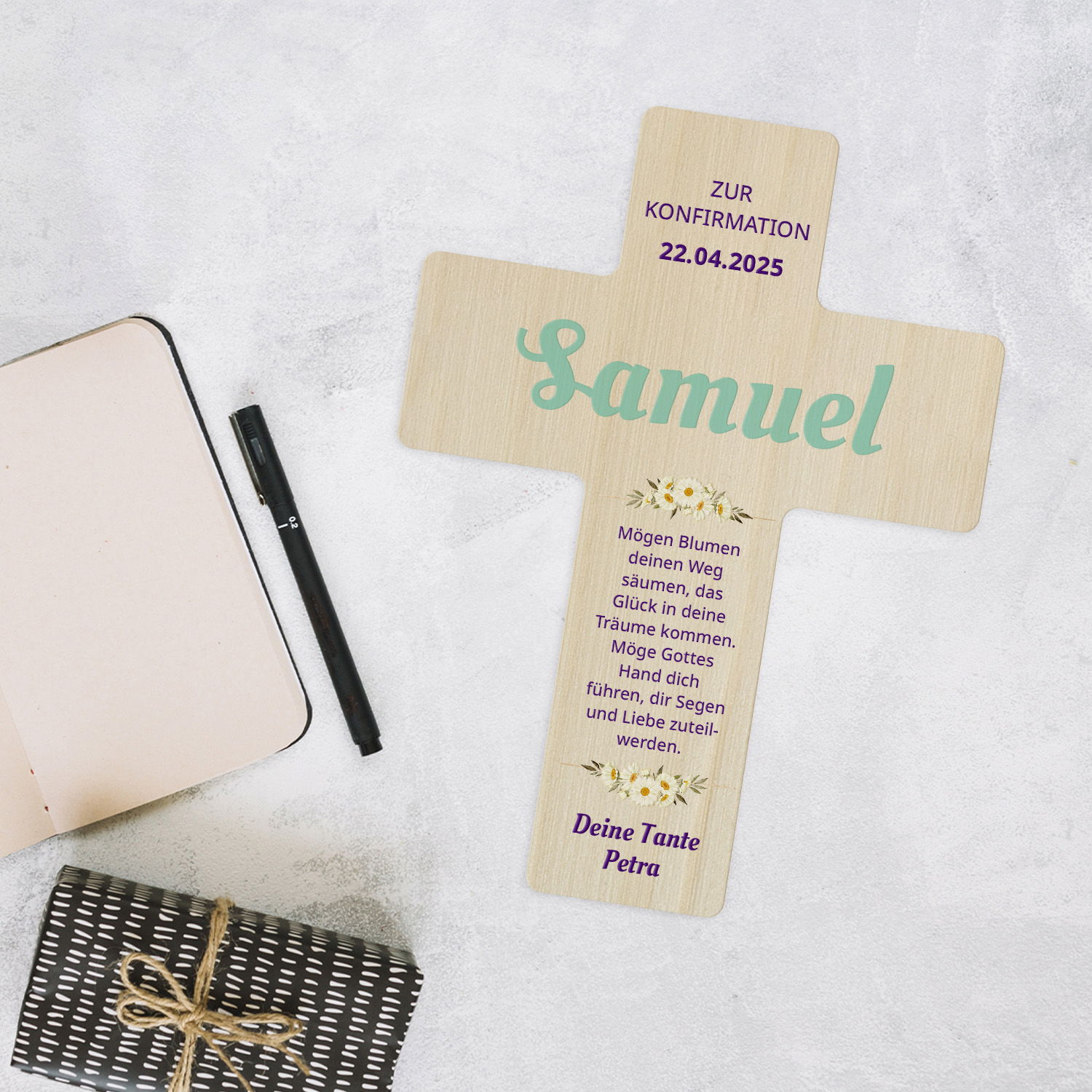 Holzkreuz zur Konfirmation mit Personalisierung