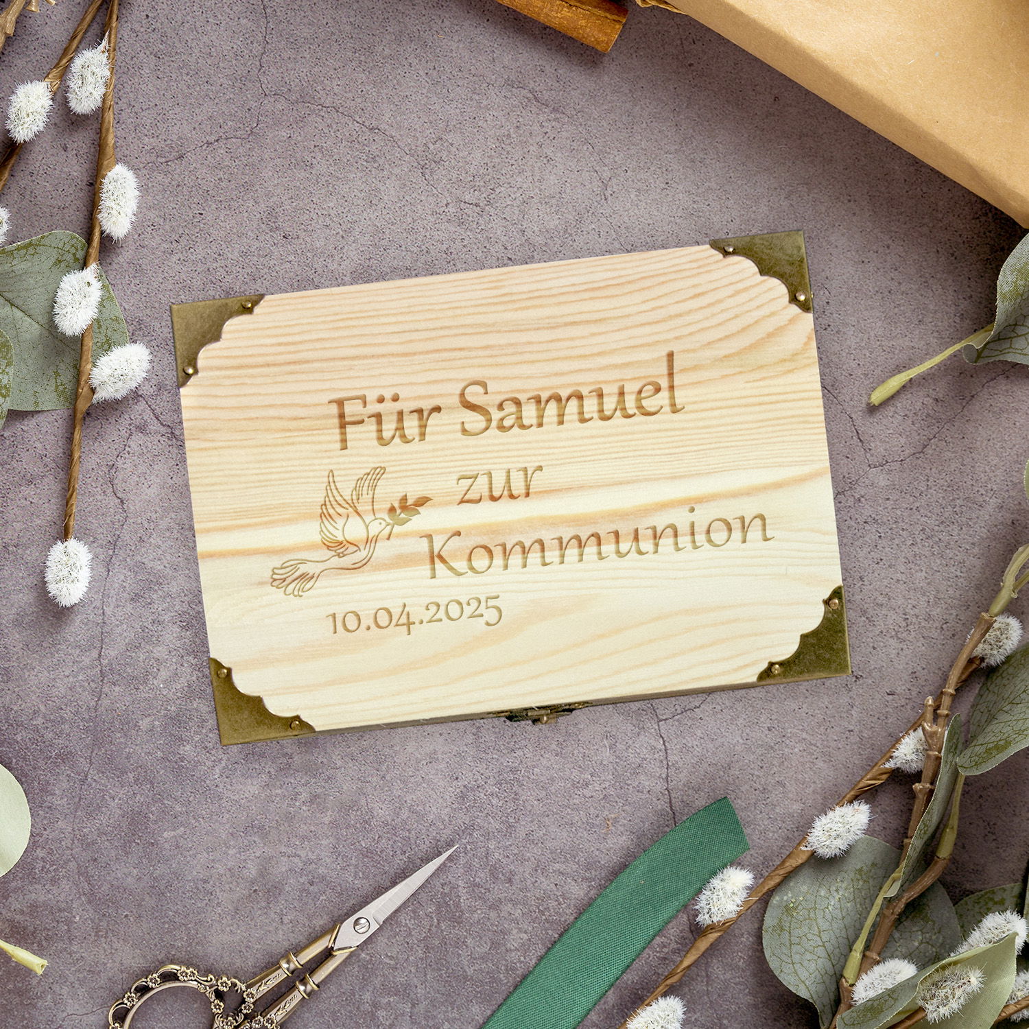 Schatztruhe zur Kommunion mit Personalisierung