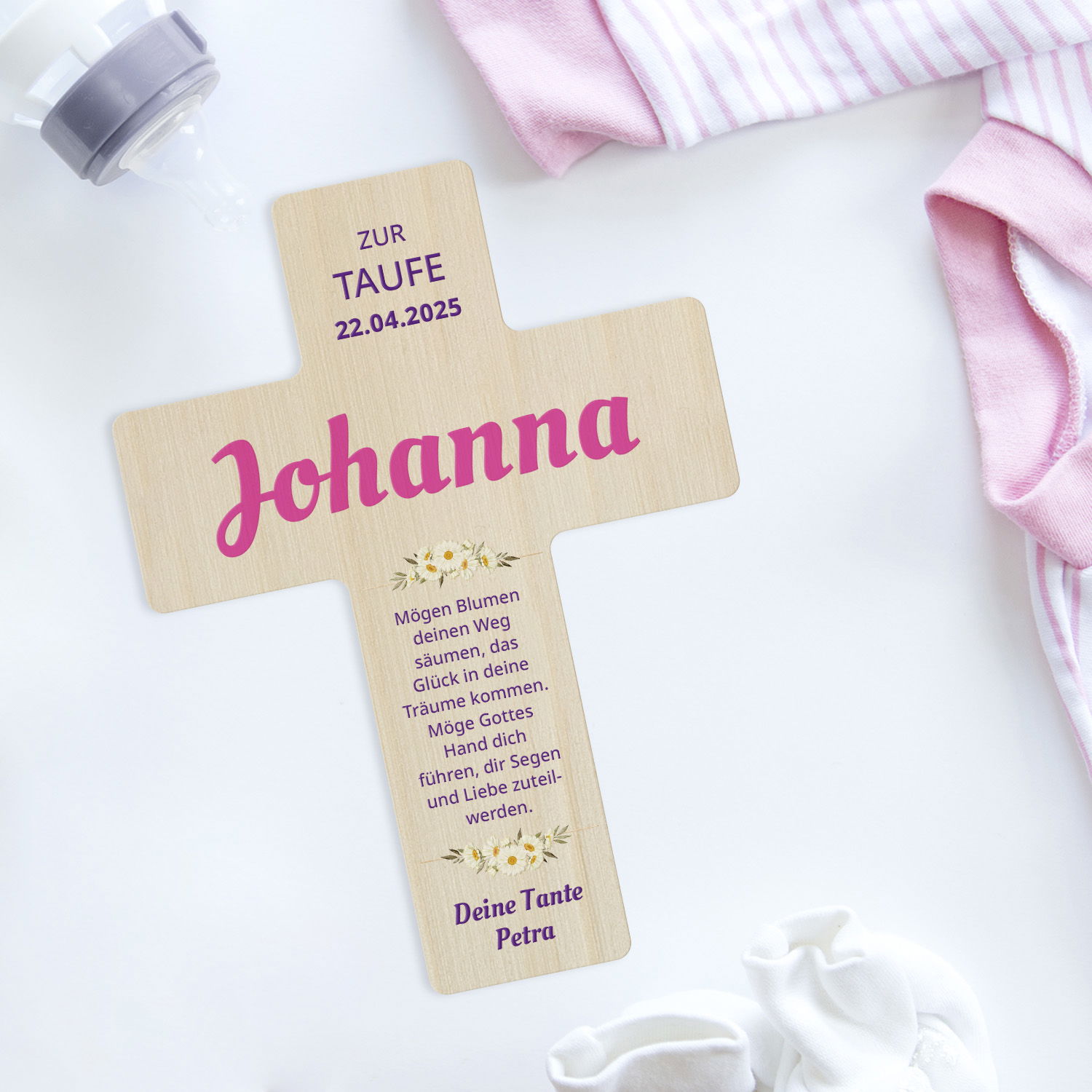 Holzkreuz zur Taufe mit Personalisierung 