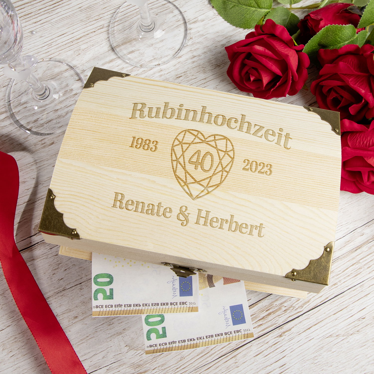 Schatztruhe zur Rubinhochzeit