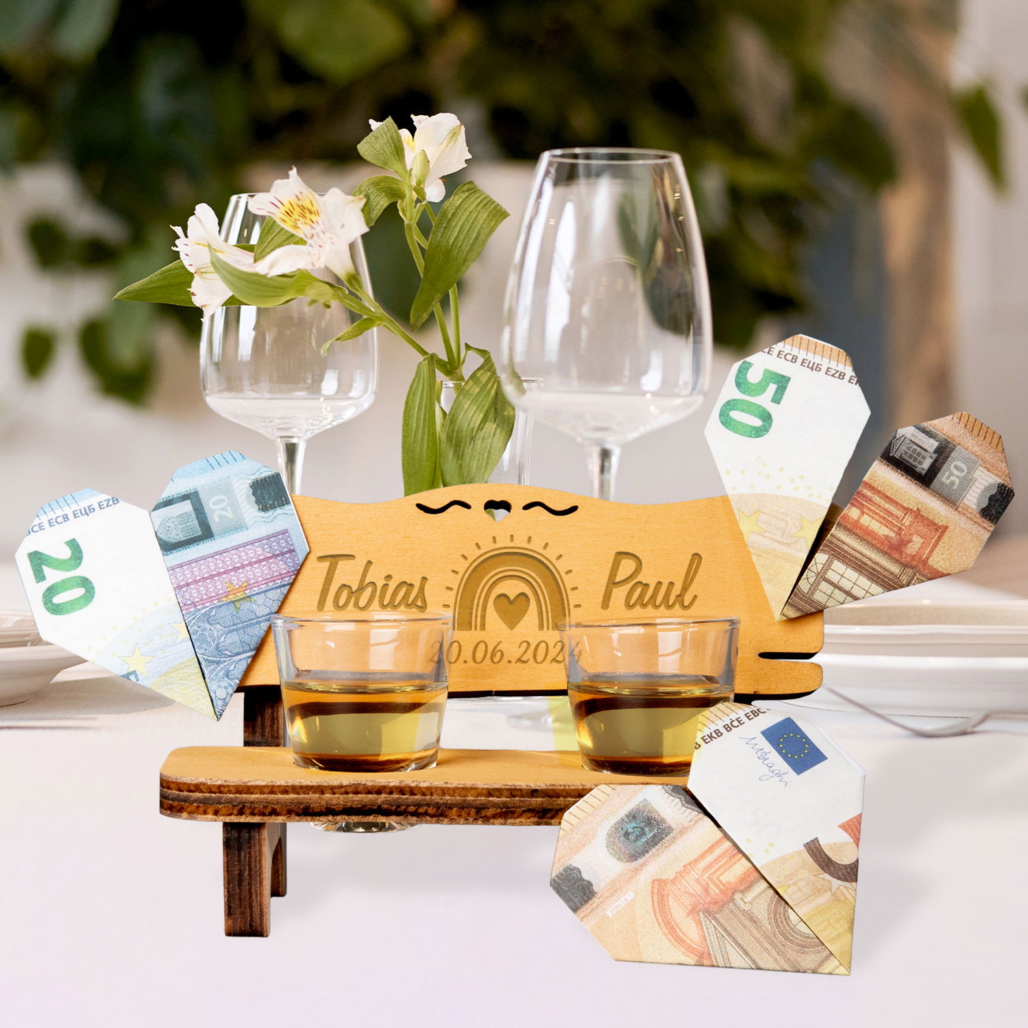 Schnapsbank mit Gravur zur Hochzeit