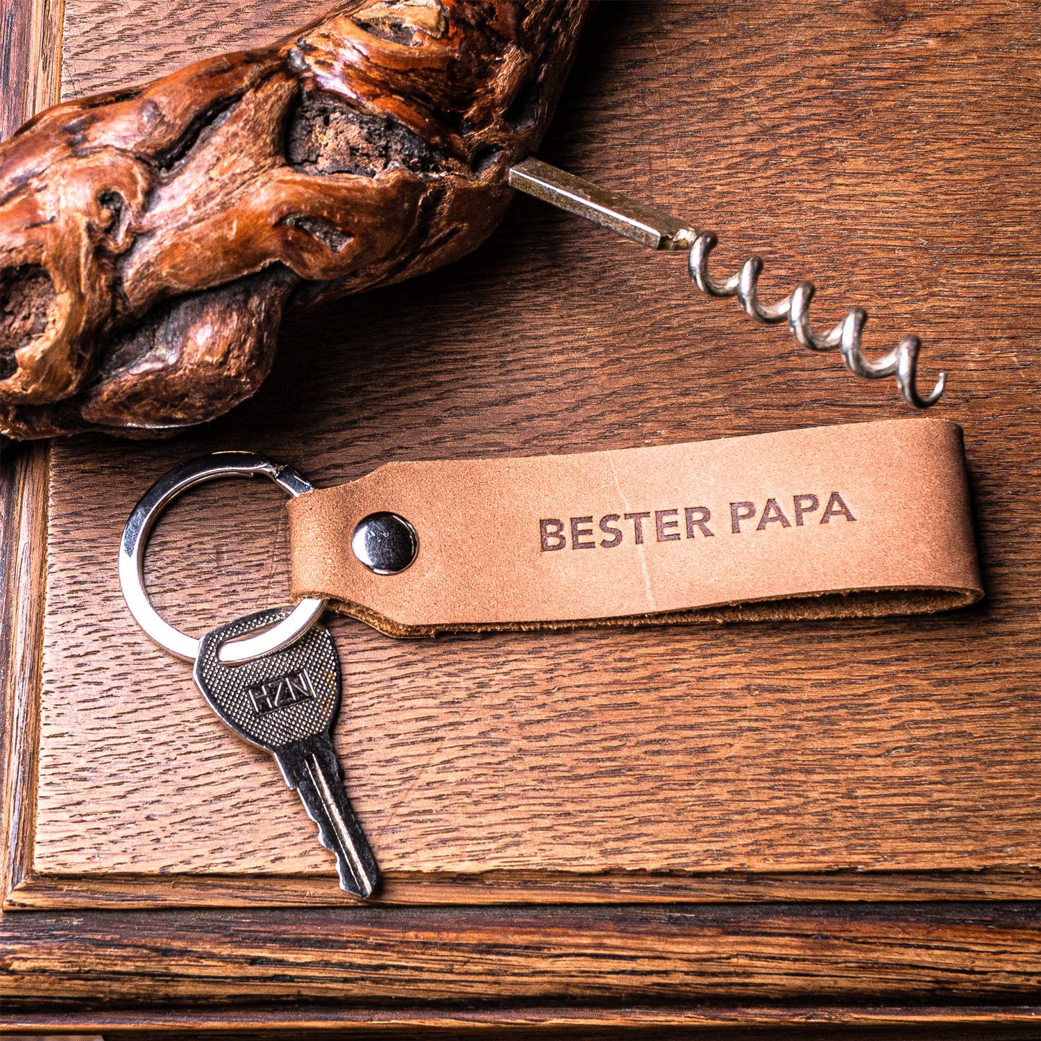 Schlüsselanhänger Leder Geschenke für Frauen Männer Partner Mama Papa Opa Oma 